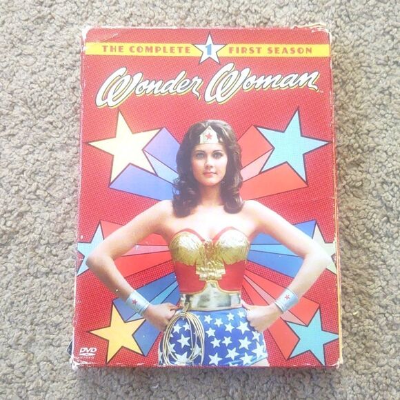 Wonder Woman - Complete First Season DVD PRE-OWNED - Picture 1 of 3